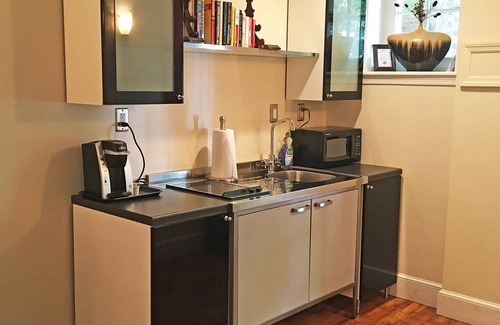 Washington Square West Bed & Breakfast | Morris House Hotel