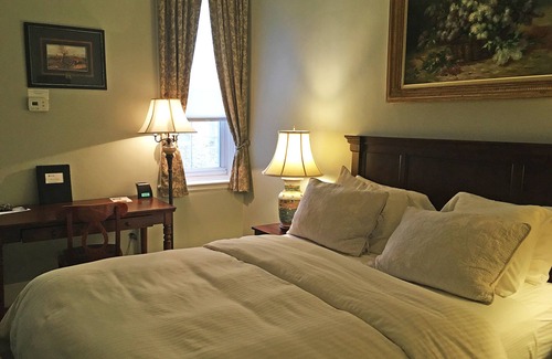 Washington Square West Bed & Breakfast | Morris House Hotel