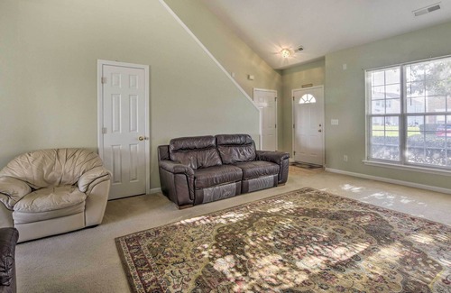 Breckenridge House | Morrisville Townhome w/ Community Amenities!