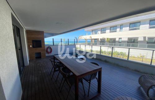 Morro das Pedras Apartment | Morro Pedras: Private Jacuzzi and Resort Pool.