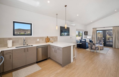 San Luis Obispo Apartment | Morro Suite at the Junction