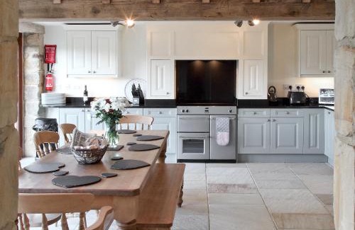 Sneaton House | Mortar Barn