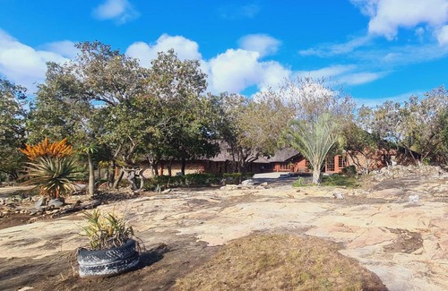 Thorny Bush Game Reserve Cabin | Morula Safari Lodge