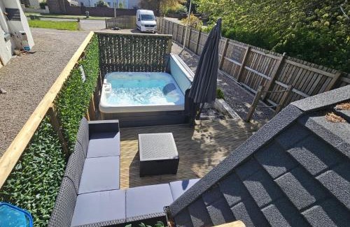 Corpach House | Morvan Pod & Hot tub