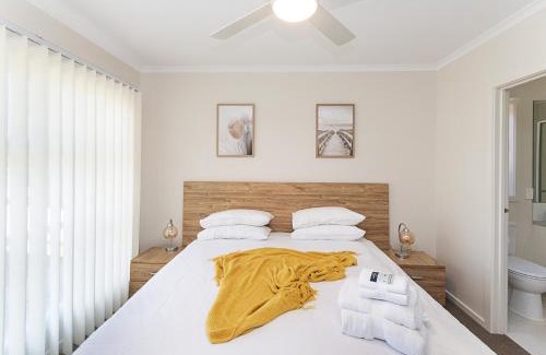 Hamilton House | Morview Holiday Homes-Implala