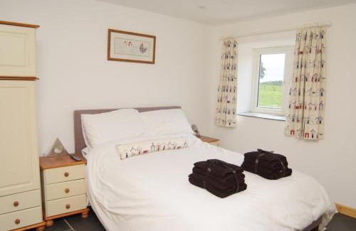 Trewen House | Morvoren Cottage