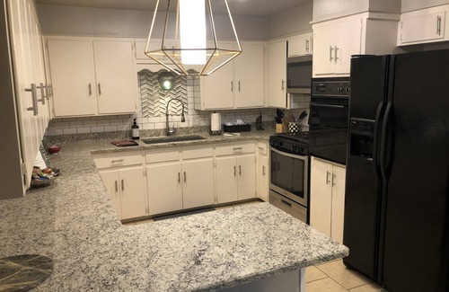 Amarillo House | Mo’s Place/Near Medical District/Purple Mattress