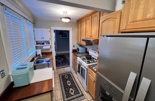 Midtown House | Mosaic Midtown Bungalow - Masters 10 Mins