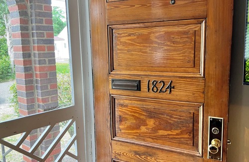 Midtown House | Mosaic Midtown Bungalow - Masters 10 Mins