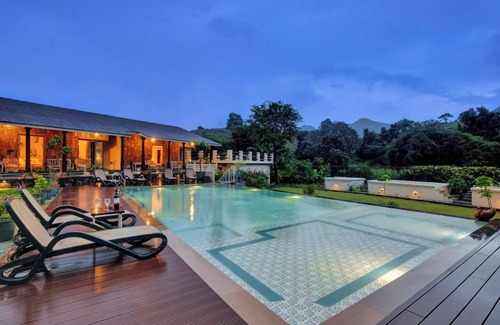 Udaipur District Villa | Mosaic Villa By Ebony Stays – 5BHK Luxury Villa in Udaipur Surrounded by Nature