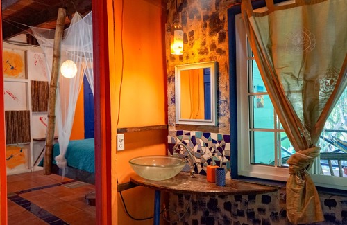 Bocas del Toro Hotel | Mosana reef garden B&B