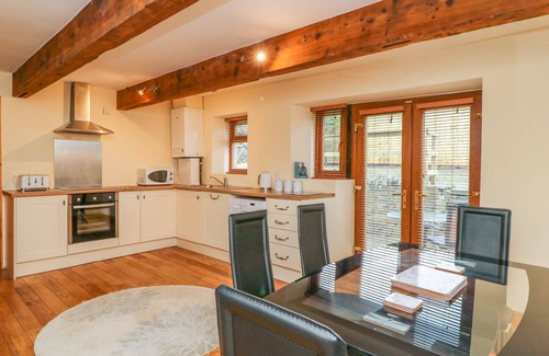 Thornton Cottage | MOSCOW MEWS, pet friendly, with open fire in Thornton, West Yorkshire