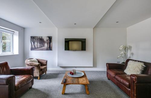 Darwin House | Moselle House