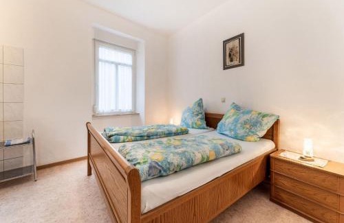 Ediger Apartment | Moselle River Retreat