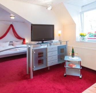 Ediger Hotel | Moselromantik-Hotel zum Löwen