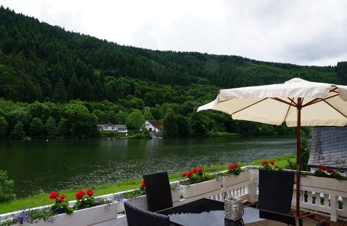 Traben-Trarbach House | Moselufer half-timbered dream vacation apartment with sauna and indoor pool