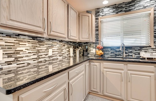 Moses Lake House | Moses Lake Vacation Rental w/Hot Tub & Game Room