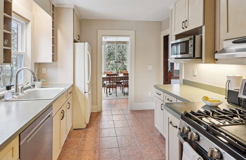 Oberlin House | Moss Cottage, Moss Cottage