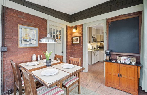 Oberlin House | Moss Cottage, Moss Cottage