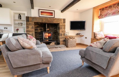 Fence House | Moss Side Retreat