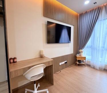 Sungai Penchala Apartment | MOSSAZ Luna Muji Stay