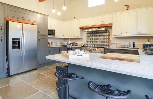 Lofthouse Cottage | MOSSCARR BARN, pet friendly, luxury holiday cottage in Pateley Bridge