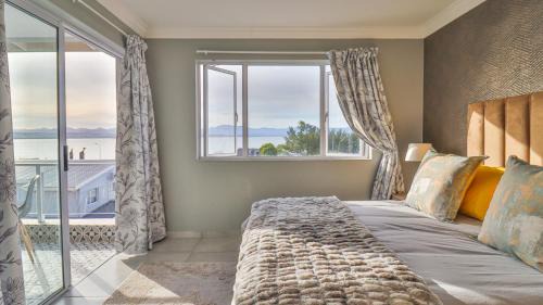Mossel Bay Apartment | Mossel Bay Ocean View Apartment - De Bakke Terrace