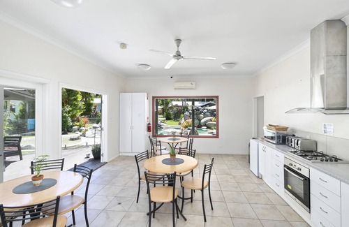 Mossman Hotel | Mossman Resort Holiday Villas