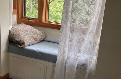 Garden Home-Whitford Cottage | Mossy Cobbles: Romantic Cottage in a Wooded Setting