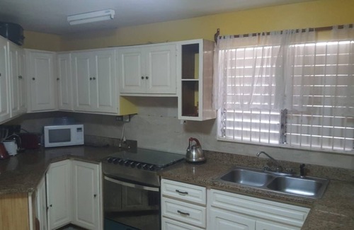 Runaway Bay Villa | Most Affordable Private Villa with pool In Runaway Bay