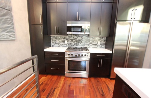 East Village House | Most Reviewed Home- Remodel 2 BD 2.5 BTH -Gaslamp, Convention Center, Petco