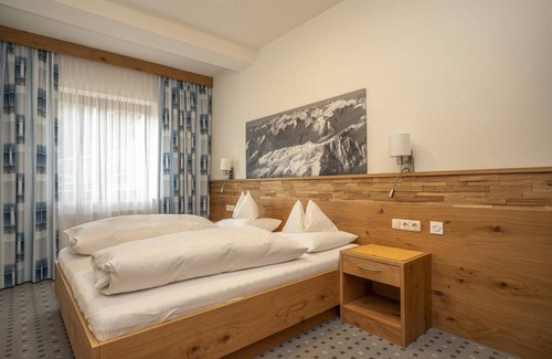 Heiligenblut House | Motel ∙ 4 guests