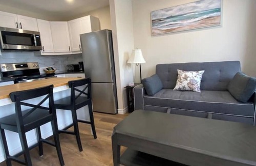 Cookstown Apartment | Motel 400 One Bedroom Suite C