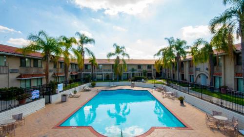 Anaheim Hills Hotel | Motel 6 - Anaheim Hills, CA