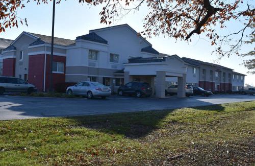 Anderson Hotel | Motel 6-Anderson, IN - Indianapolis