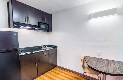 Ardmore Hotel | Motel 6 Ardmore, OK