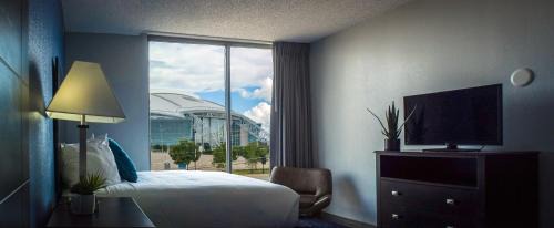 Central Arlington Hotel | Motel 6 Arlington TX Entertainment District