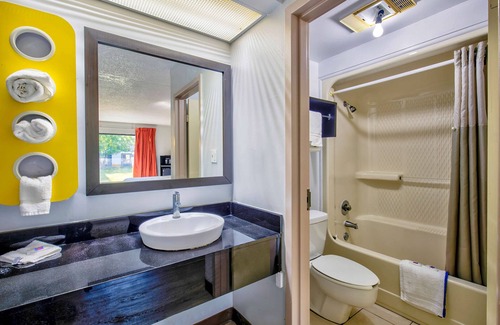 Ashland Hotel | Motel 6 Ashland, VA