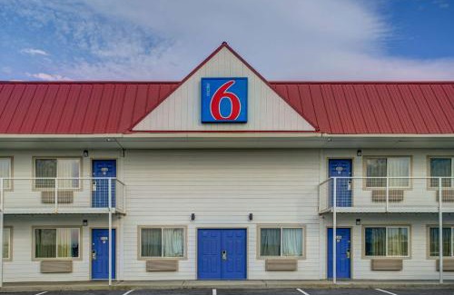 Baker City Hotel | Motel 6-Baker City, OR