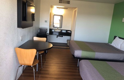 Barstow Hotel | Motel 6 Barstow, CA
