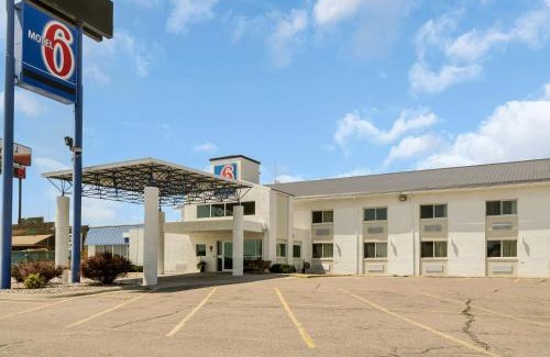 Big Springs Hotel | Motel 6-Big Springs, NE