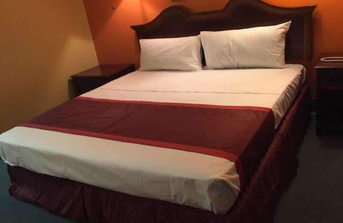 Bracey Hotel | Motel 6 Bracey, VA – I-85