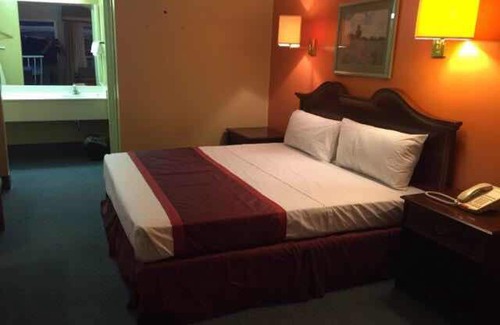 Bracey Hotel | Motel 6 Bracey, VA – I-85