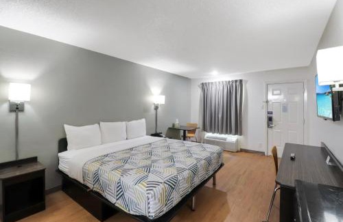 Bryan Hotel | Motel 6-Bryan, TX - University Area