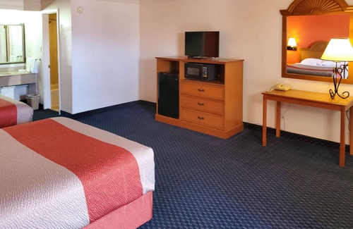 Canon City Hotel | Motel 6 Canon City, CO