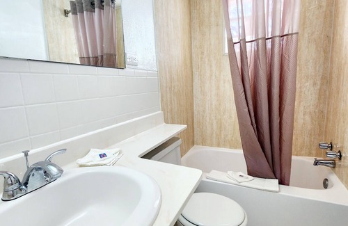 Canon City Hotel | Motel 6 Canon City, CO