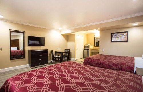 Olde Carlsbad Hotel | Motel 6 Carlsbad, Ca- North
