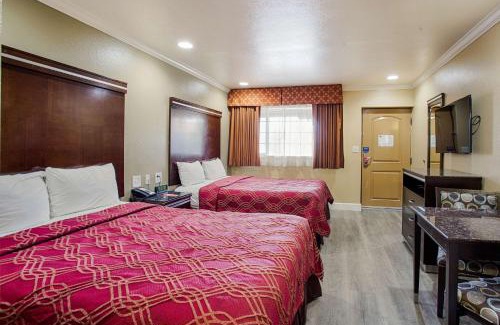 Olde Carlsbad Hotel | Motel 6 Carlsbad, Ca- North