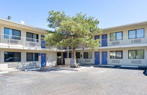 Carson City Hotel | Motel 6-Carson City, NV