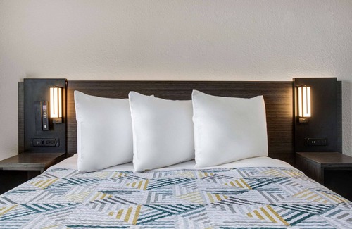 Carson City Hotel | Motel 6 Carson City, NV